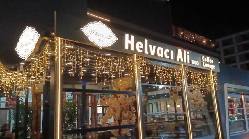 Elazığ&rsquo;da geleneksel lezzetin y&uuml;kselen yıldızı: Helvacı Ali, şehrin tatlı ihtiyacını yeniden tanımlıyor