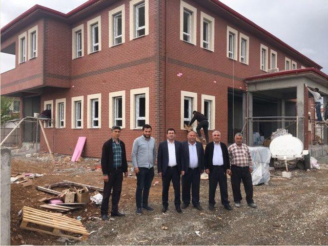 Kaymakam Gencer k&ouml;yl&uuml;lerle bir araya geldi 1