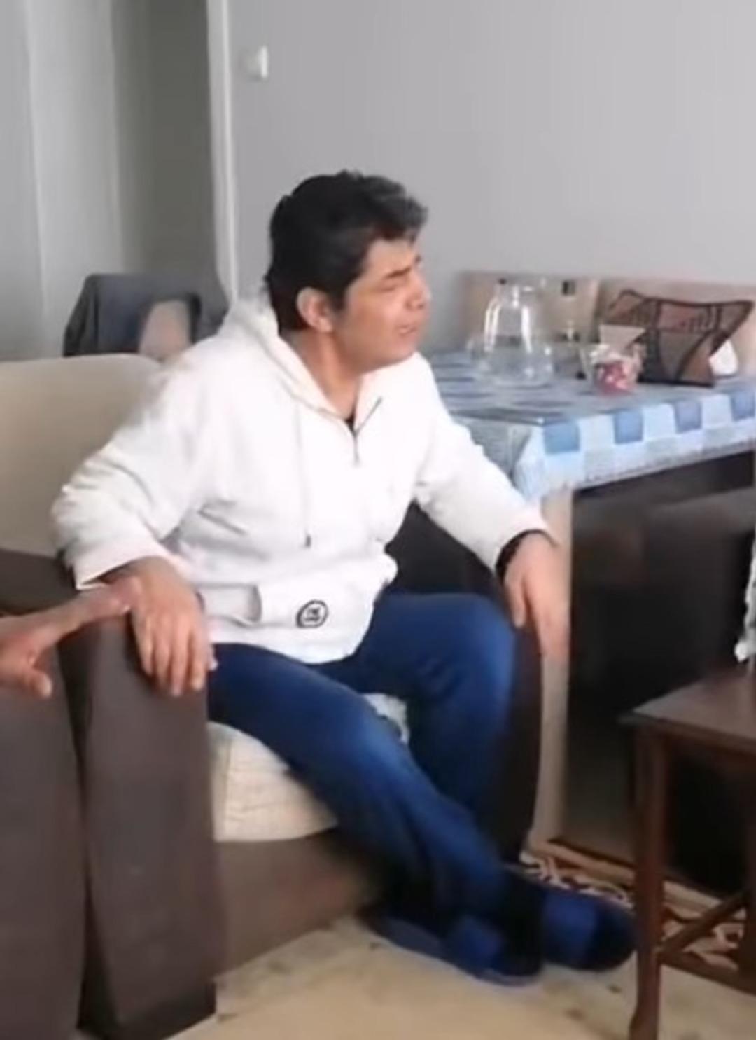 Evinde kalp krizi geçirip hayatını kaybetti! Arabeskin usta ismi Orhan Esen in son görüntüleri ortaya çıktı 2