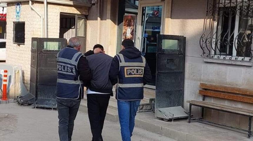 Bursa&rsquo;da aranan şahıs polis operasyonuyla yakalandı