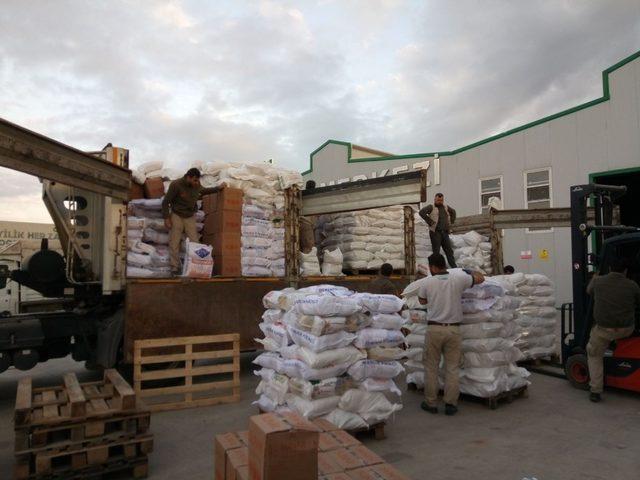 Kahramanmaraş’tan Doğu Guta’ya 125 ton gıda yardımı