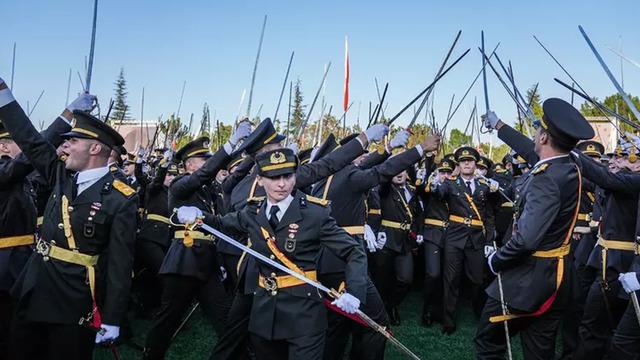 Ebru Eroğlu'nu ardından iki teğmene de ret kararı verildi