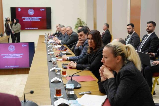 Suça sürüklenen çocuklar için ’Sosyal Risk Haritası’: "Türkiye modeline dönecek" 5