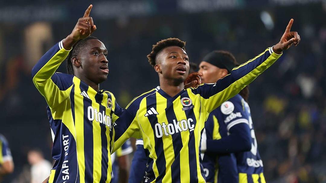 TFF resmen a&ccedil;ıkladı! İşte İstanbul un &uuml;&ccedil; devinin zorlu fikst&uuml;r&uuml; 2