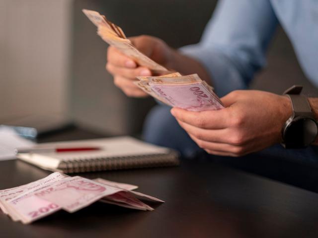 %1,89'dan başlayan aylık oranlarla 100.000 TL'ye varan 6 ay vadeli kredi