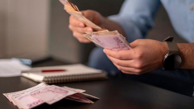 %1,89'dan başlayan aylık oranlarla 100.000 TL'ye varan 6 ay vadeli kredi