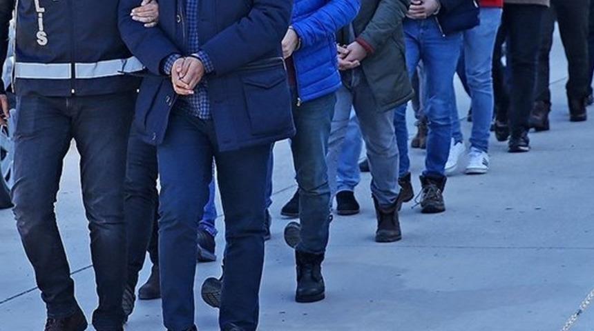 İnternet &uuml;zerinden tuzak kurarak gasp ve dolandırıcılık yapan şebekeye operasyon: 11 tutuklama