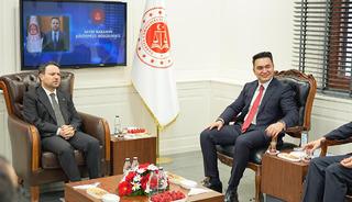 Adalet Bakanı Akın G&uuml;rlek&lsquo;ten D&uuml;zce&lsquo;ye ziyaret! Adliyede Başsavcı Yasin Emre karşıladı