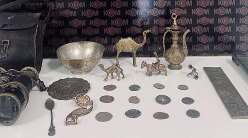 Muş&rsquo;ta tarihi eser operasyonu: 25 par&ccedil;a ele ge&ccedil;irildi