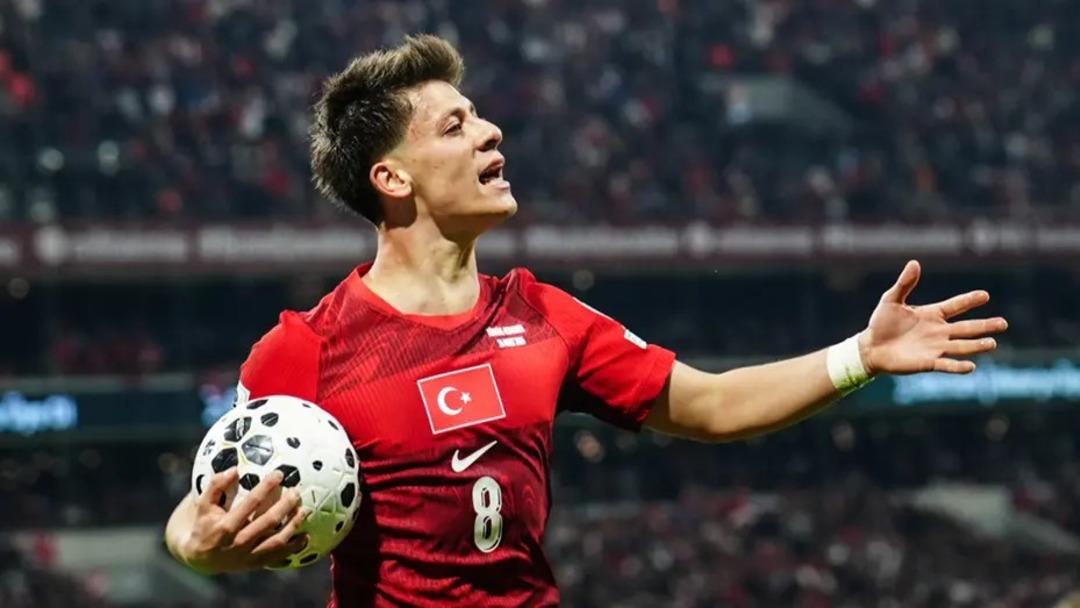 Rumenlerin  Amerika hayaline  Arda G&uuml;ler engeli! Hagi nin tahtına oturdu 6