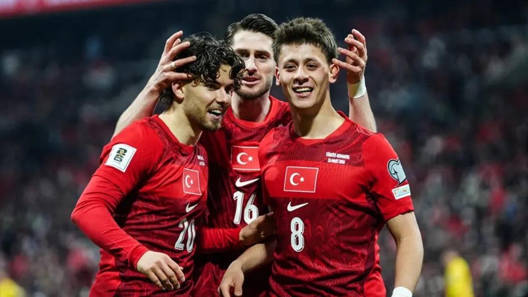 Rumenlerin  Amerika hayaline  Arda G&uuml;ler engeli! Hagi nin tahtına oturdu 7