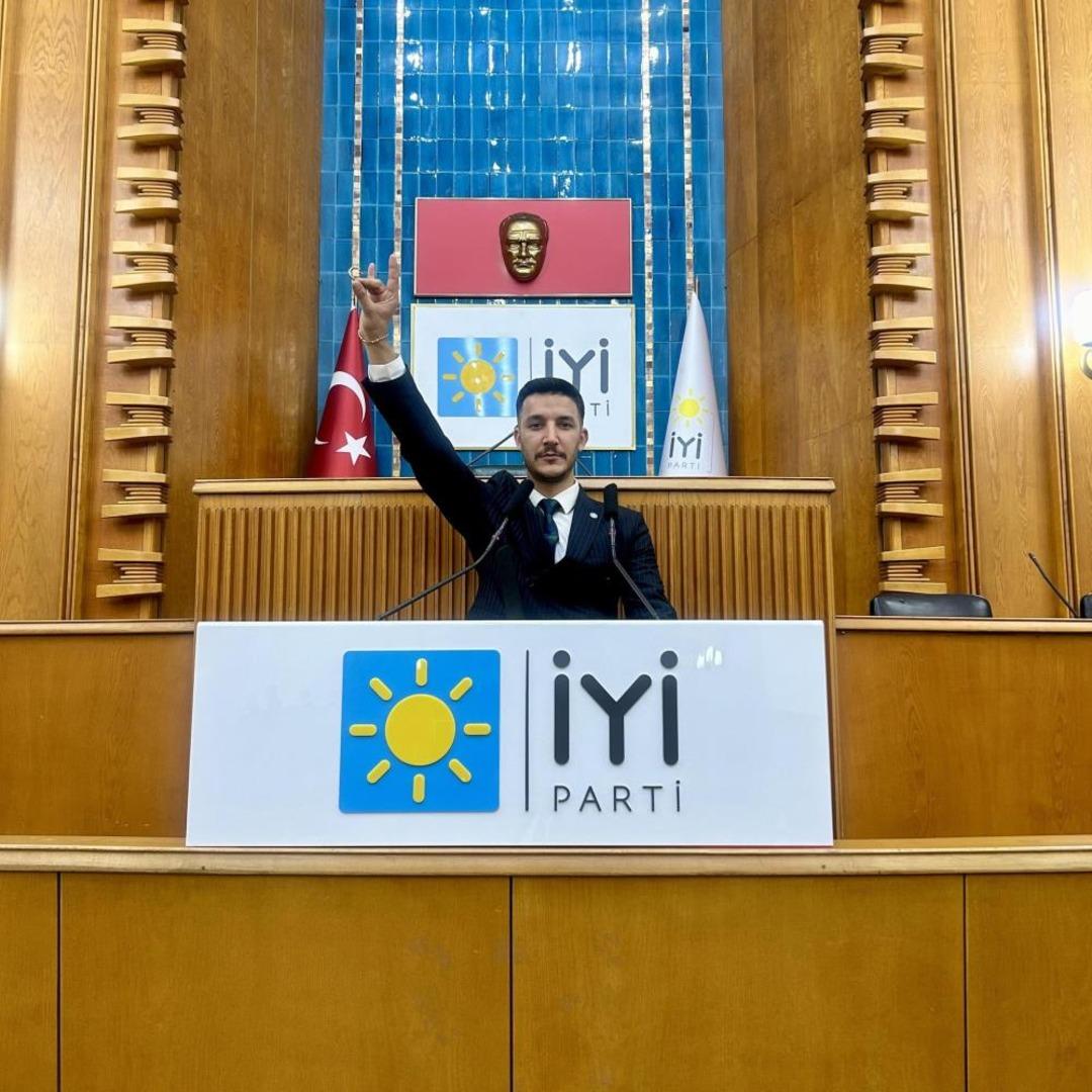 Kişisel hesabındaki paylaşım istifa getirdi: İYİ Partili başkan g&ouml;revinden ayrıldı 1