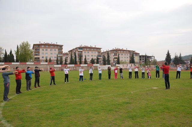 İl Müdürü 7’den 70’e herkesi spor yapmaya davet etti