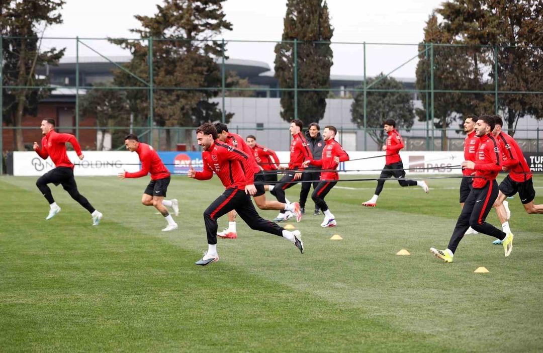A Milli Futbol Takımı, Kosova ma&ccedil;ı hazırlıklarına başladı 1