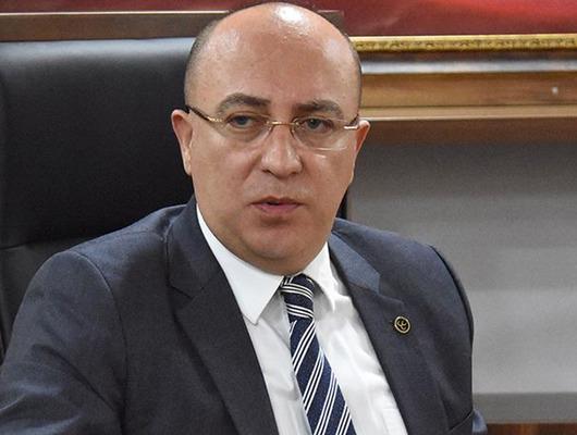 İzzet Ulvi Y&ouml;nter duyurdu! MHP'deki g&ouml;revinden istifa etti