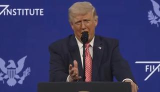 Trump'tan H&uuml;rm&uuml;z Boğazı oyunu: 'Trump Boğazı' dedi