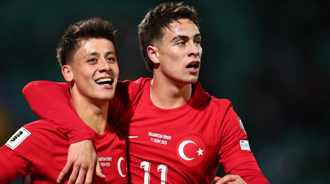 SON DAKİKA | Liverpool dan 100 Milyon Euro luk çılgınlık! Salah ın yerine milli gururumuz Kenan Yıldız... 1