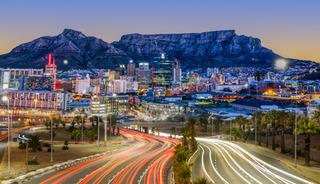 D&uuml;nyanın 3 başkentli tek &uuml;lkesi! &Uuml;stelik 12 resmi dili var