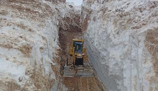 G&ouml;r&uuml;nt&uuml;ler T&uuml;rkiye&rsquo;den&hellip; 8 metrelik kar t&uuml;nellerinin arasında ilerlediler