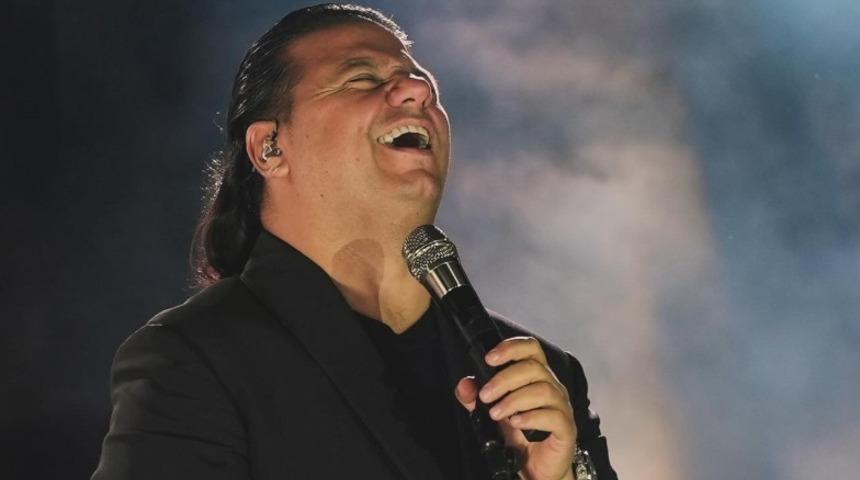 &Uuml;nl&uuml; şarkıcı Kubat iğne ipliğe d&ouml;nd&uuml;! Zayıflama sırrı ortaya &ccedil;ıktı