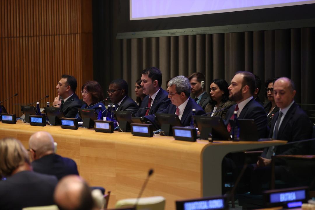 Bakan Kurum, BM de 100 den fazla ülkenin temsilcilerine Türkiye nin COP31 vizyonunu anlattı 8