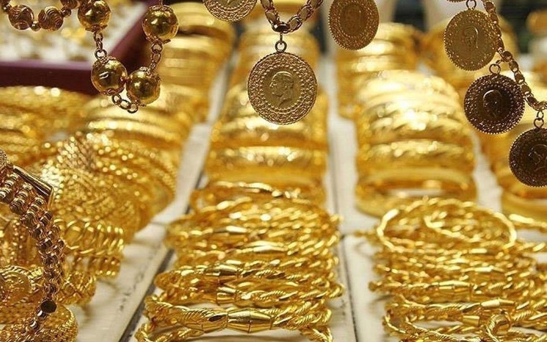 Sarı metal yeniden g&uuml;&ccedil;leniyor: &Uuml;nl&uuml; analist "Altın almak i&ccedil;in..." 2