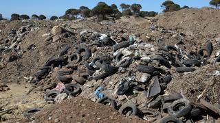 Kumköy'de kaçak çardaklar yıkıldı: 1500’den fazla lağım çukuru çıktı! 