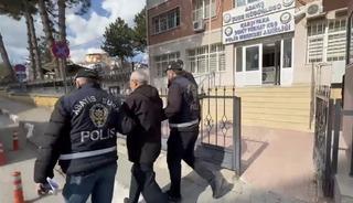 Hakkında 25 yıl hapis cezası olan dolandırıcı son anda yakalandı