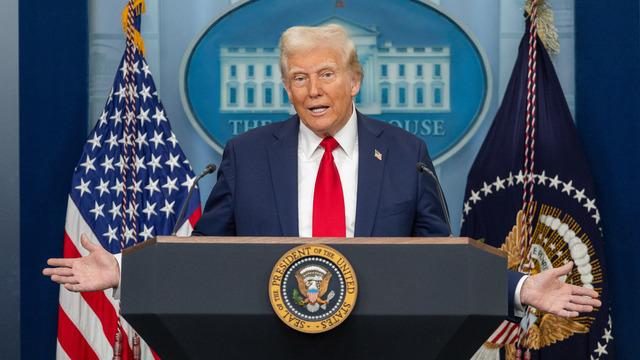 Trump'tan NATO'ya rest: Neden yanında olalım?