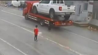 Şırnak’ta yola fırlayan çocuk, sürücünün manevrasıyla ölümden döndü