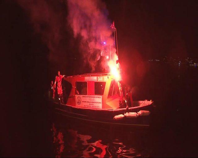 Kadıköy'de denizde arama kurtarma tatbikatı