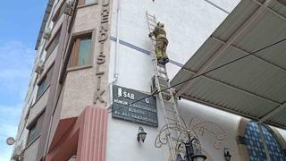 İskenderun’da ipe dolanan kuş kurtarıldı