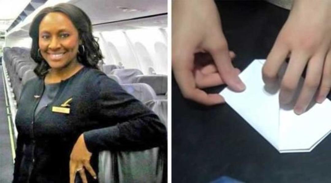 Gen&ccedil; kızın hostese verdiği not korkun&ccedil; ger&ccedil;eği ortaya &ccedil;ıkardı