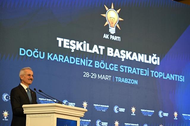 Bakan Uraloğlu: Kalkınma Yolu bittiği zaman, ülkemize 10 yıllık periyotta 55 milyar dolarlık katkısı olacak 3