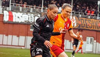 Derbide inanılmaz son! 8 goll&uuml; ma&ccedil; nefes kesti