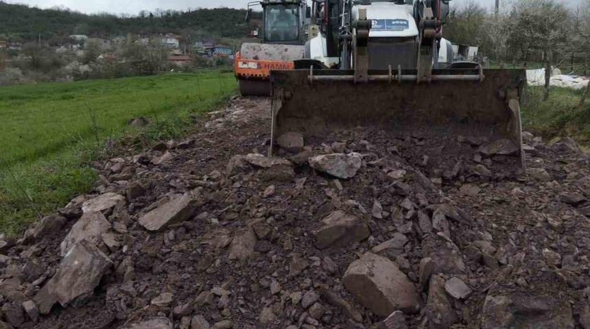 Bozulan yollara hızlı m&uuml;dahale