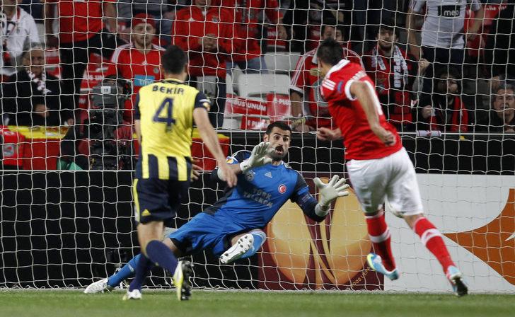 Volkan Demirel'in yerine Andriy Lunin geliyor G1