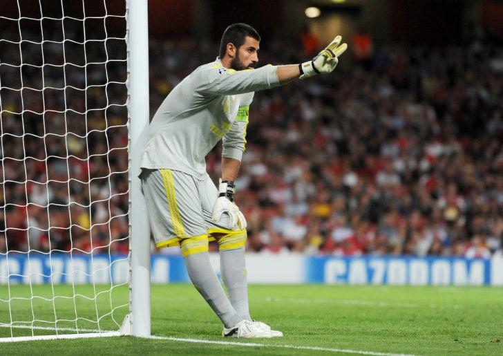 Volkan Demirel'in yerine Andriy Lunin geliyor G2