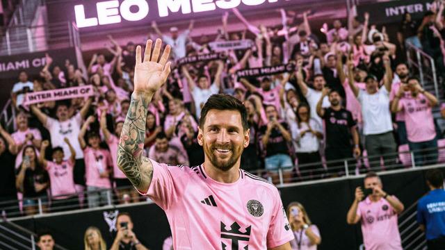 SON DAKİKA | Lionel Messi bu sefer çok ilginç bir şekilde tarihe geçti! Inter Miami'den Arjantinli yıldıza eşi benzeri görülmemiş onur...