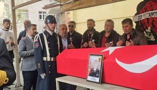 Bayram d&ouml;n&uuml;ş&uuml; motosikleti ile kaza yapan Uzman &Ccedil;avuş dualarla son yolculuğuna uğurlandı