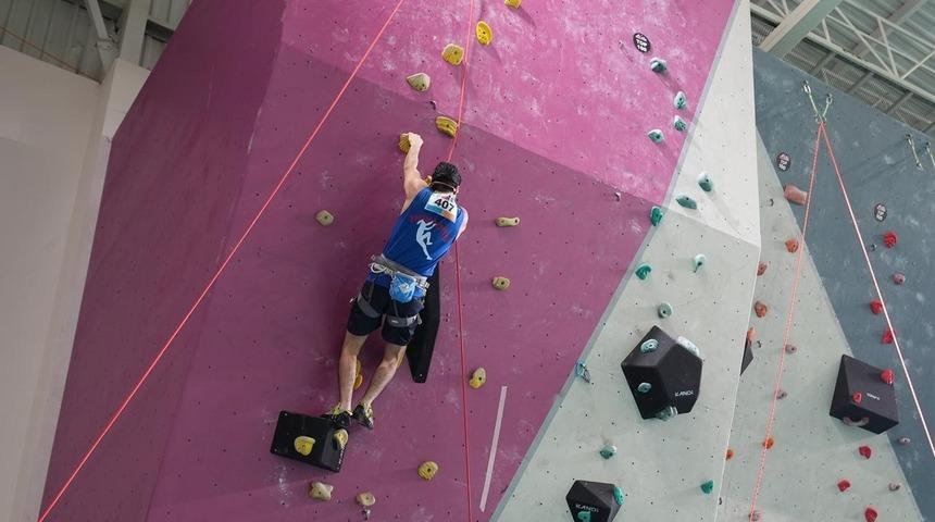 Bursa&rsquo;da para tırmanış heyecanı