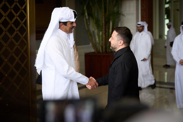 Zelenskiy, Katar Emiri Al Sani ile görüştü 1