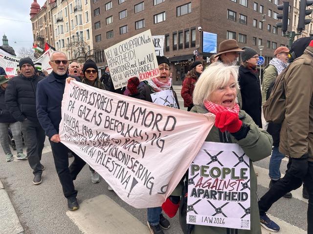 İsve&ccedil; te, İsrail in Gazze ve L&uuml;bnan a y&ouml;nelik saldırıları protesto edildi 3