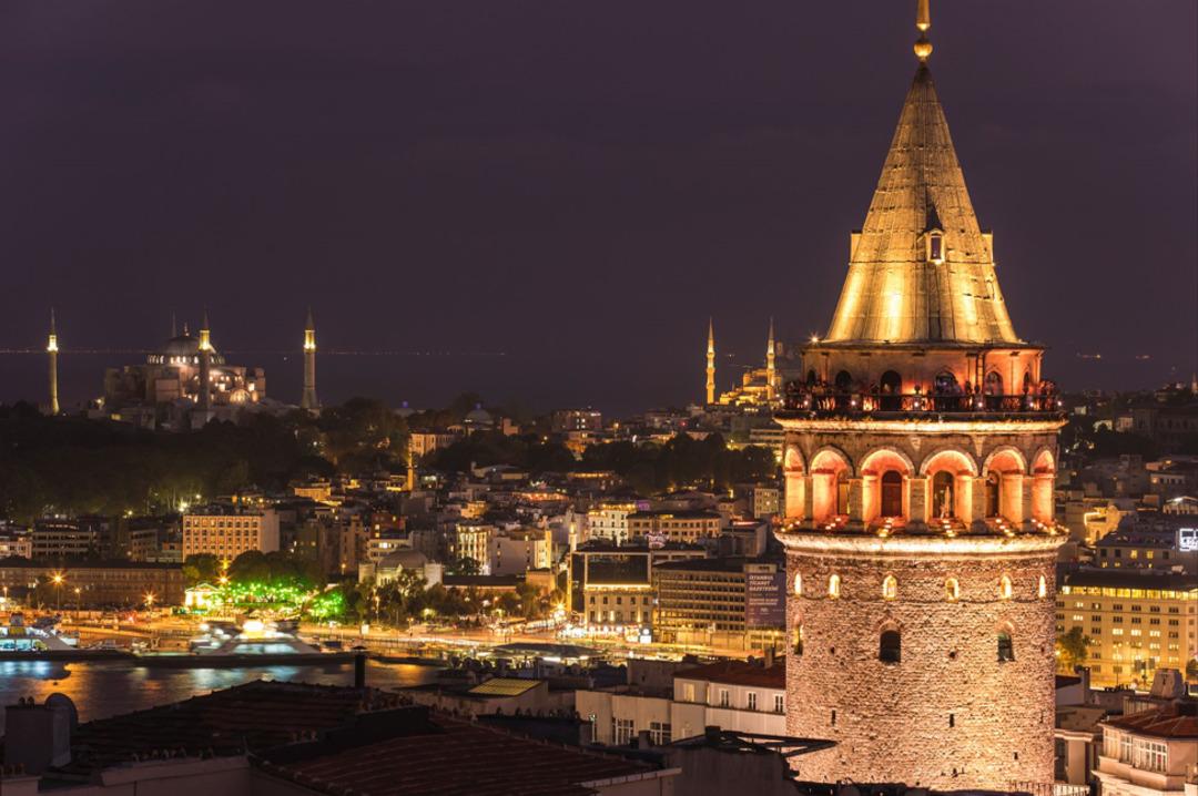 Tarihi kule i&ccedil;in mahkeme son noktayı koydu: Galata Kulesi nin vakıf m&uuml;lkiyeti değişmedi 1