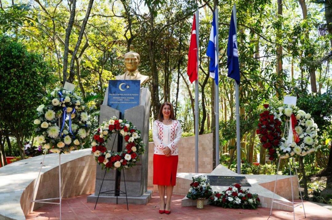 San Salvador’daki Türkiye Parkı kapılarını ziyaretçilere açtı 4