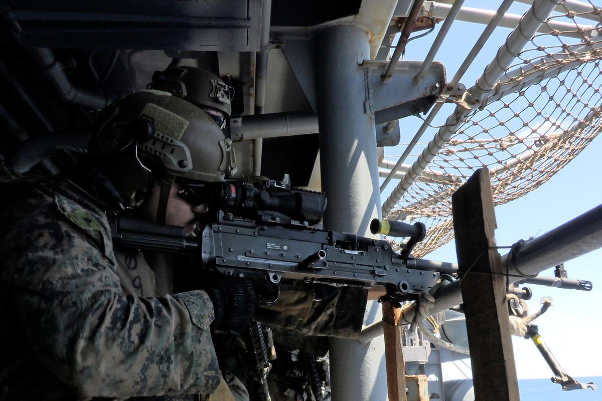 İran a kara harekatı hazırlığı! CENTCOM duyurdu: 3 bin 500 deniz piyadesini taşıyan Tripoli Orta Doğu da... 4