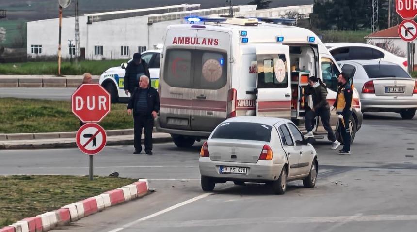 Tekirdağ&rsquo;da trafik kazası: 2'si &ccedil;ocuk 5 yaralı