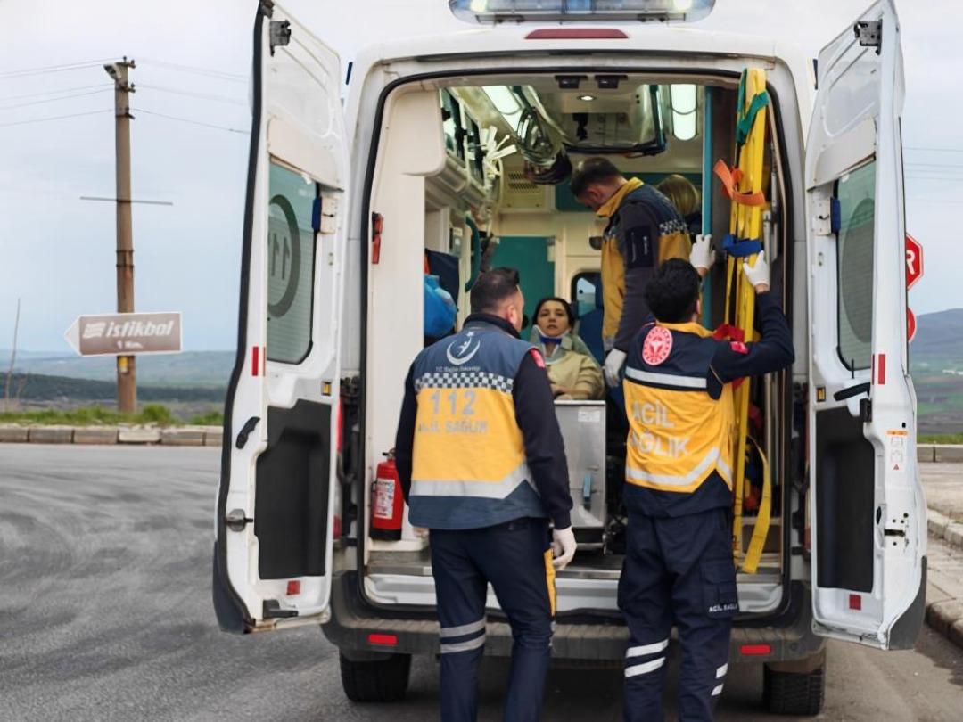 Tekirdağ&rsquo;da trafik kazası: 2 si &ccedil;ocuk 5 yaralı 1