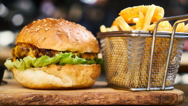 Dışarıdan yemek s&ouml;yleme sıklığın ne?