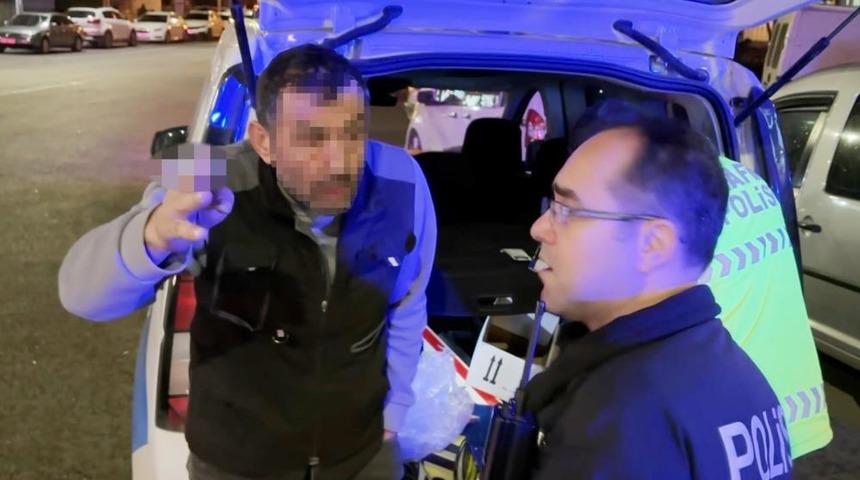 Kaza yapan alkoll&uuml; s&uuml;r&uuml;c&uuml;n&uuml;n ehliyeti daimi olarak iptal oldu